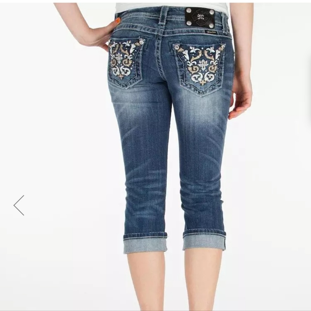 Miss Me embellished Crop Jeans